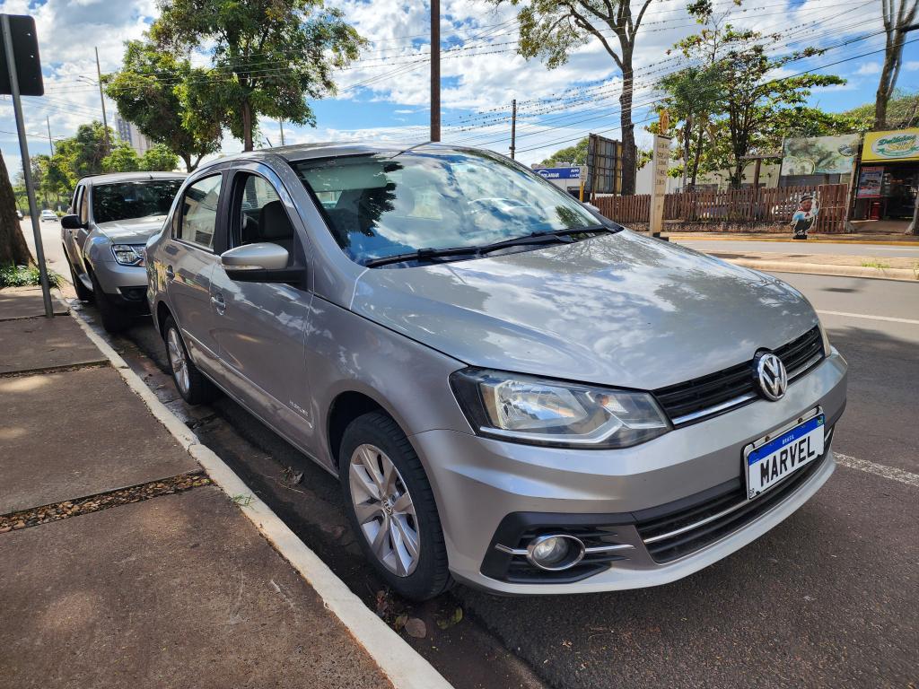 VOLKSWAGEN Voyage - Foto