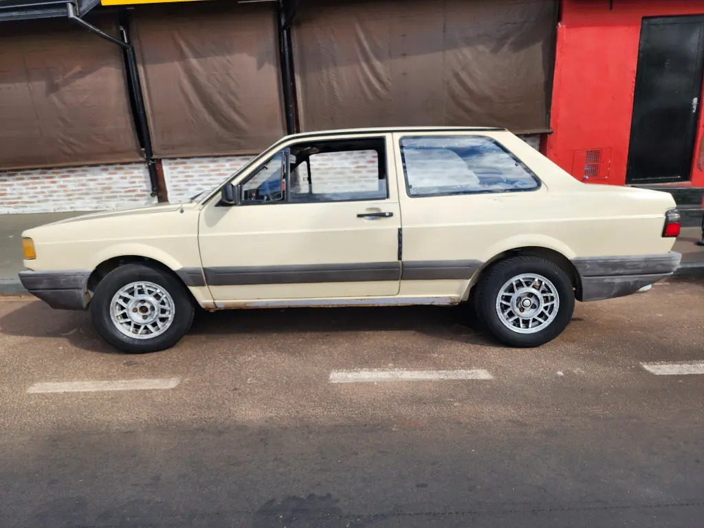 VOLKSWAGEN Voyage - Foto