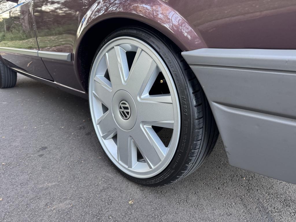 VOLKSWAGEN Voyage - Foto