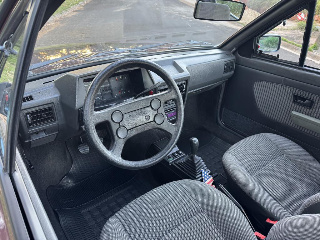 VOLKSWAGEN Voyage - Foto
