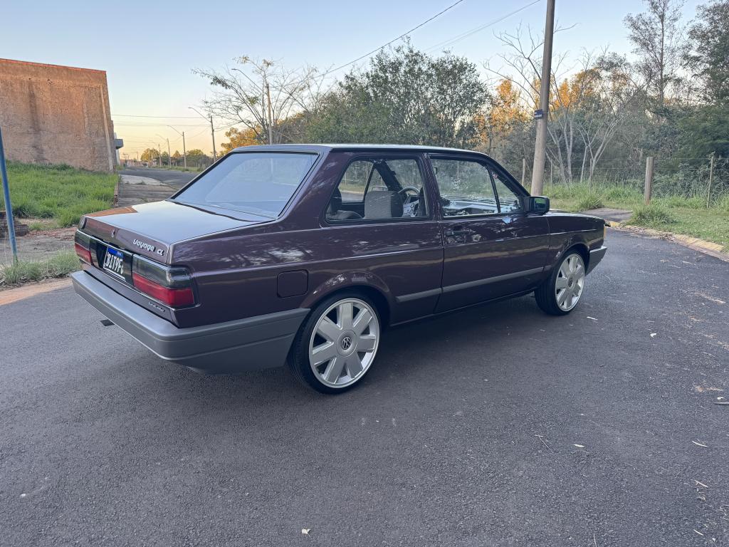 VOLKSWAGEN Voyage - Foto