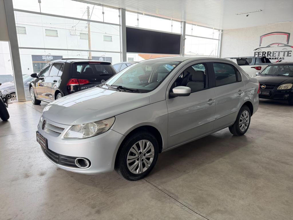 VOLKSWAGEN Voyage - Foto