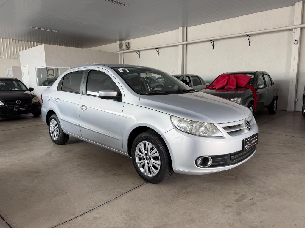 VOLKSWAGEN Voyage - Foto