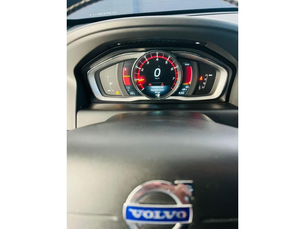 VOLVO XC60 - Foto