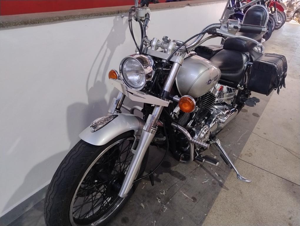 YAMAHA Drag Star - Foto