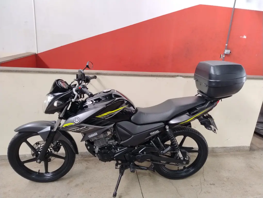 YAMAHA Fazer YS 150 - Foto