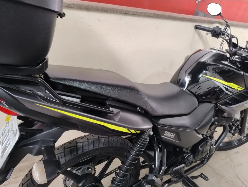 YAMAHA Fazer YS 150 - Foto