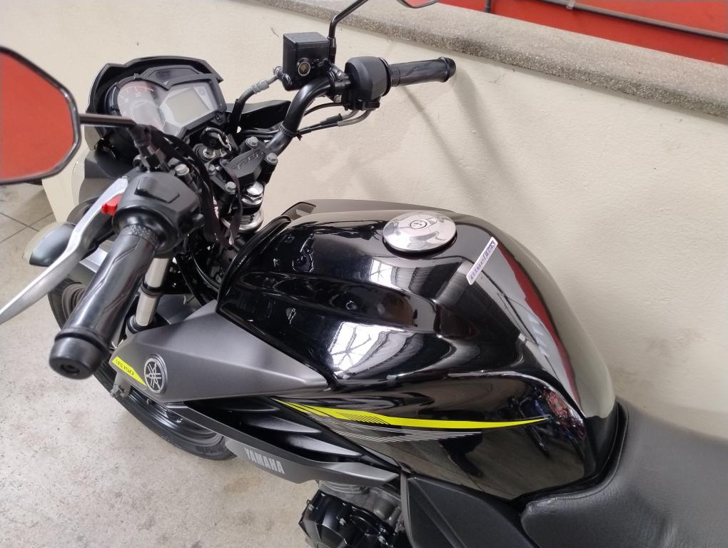 YAMAHA Fazer YS 150 - Foto