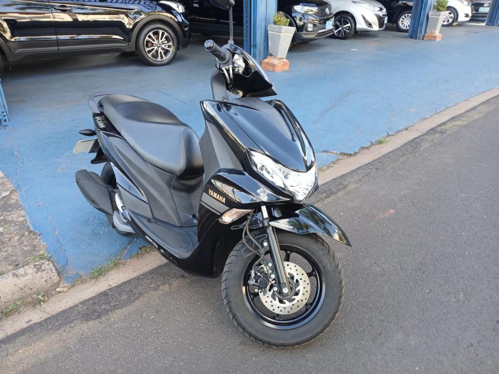 YAMAHA Fluo 125 - Foto