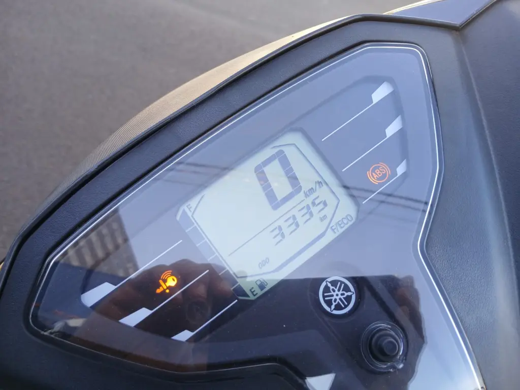 YAMAHA Fluo 125 - Foto