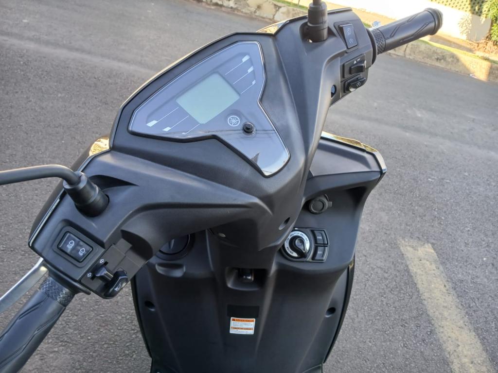YAMAHA Fluo 125 - Foto