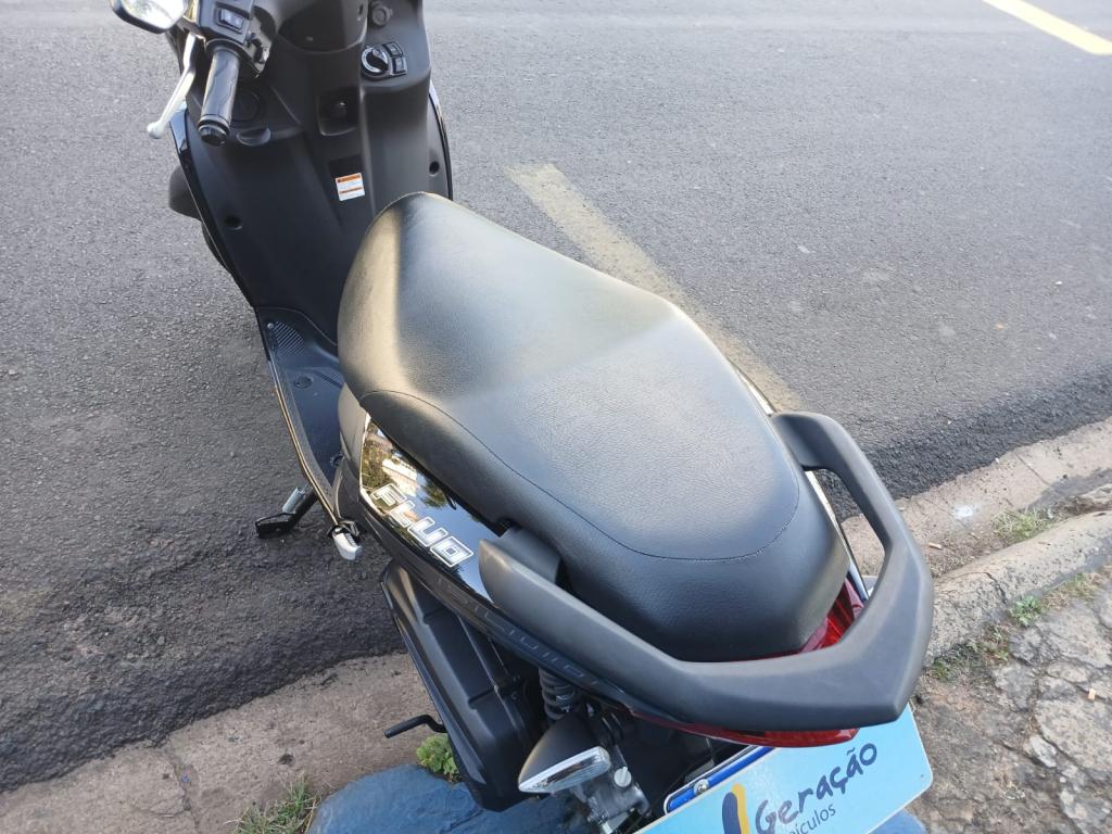 YAMAHA Fluo 125 - Foto