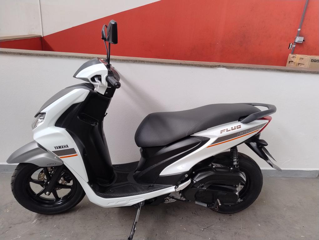 YAMAHA Fluo 125