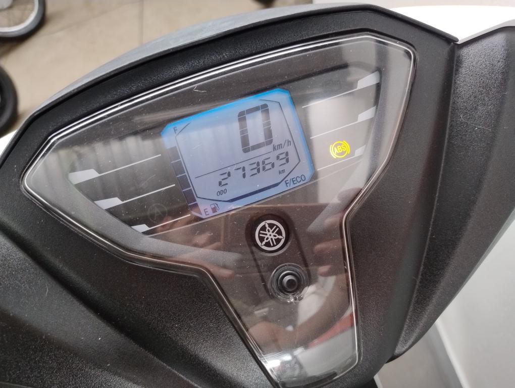 YAMAHA Fluo 125 - Foto