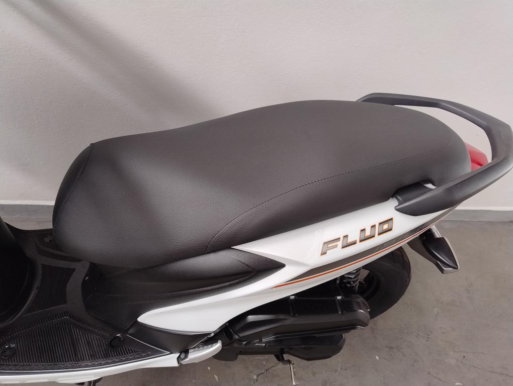 YAMAHA Fluo 125 - Foto