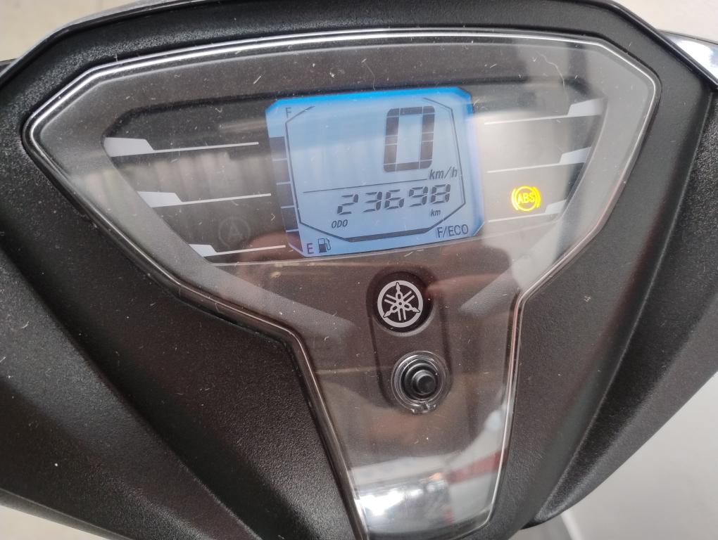 YAMAHA Fluo 125 - Foto