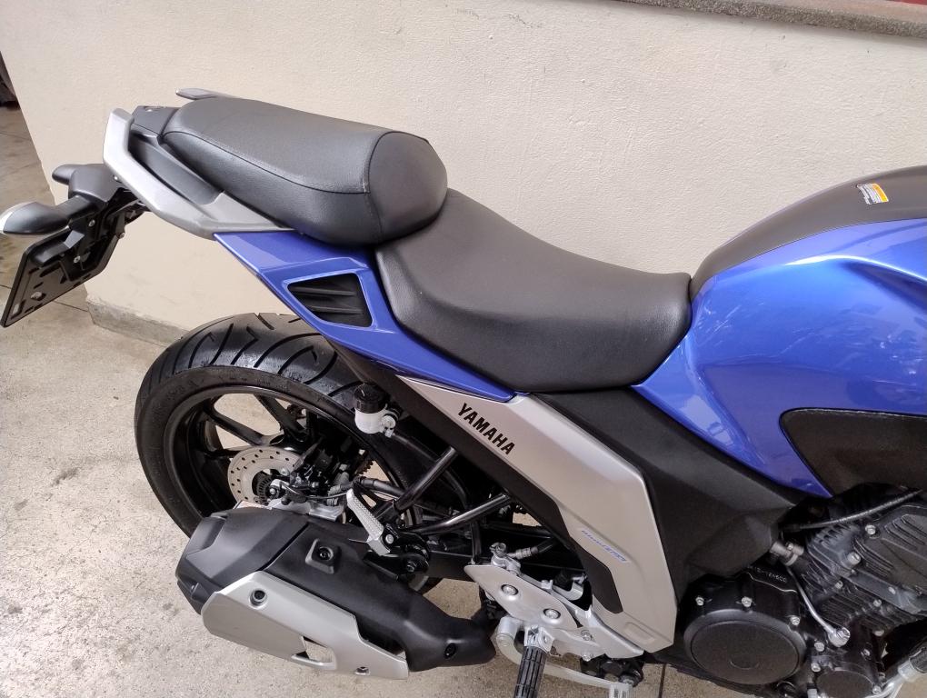 YAMAHA FZ 25 250 Fazer Flex - Foto