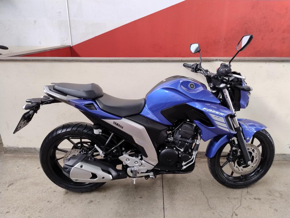 YAMAHA FZ 25 250 Fazer Flex - Foto