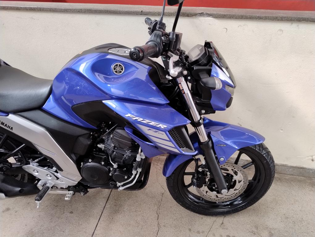 YAMAHA FZ 25 250 Fazer Flex - Foto