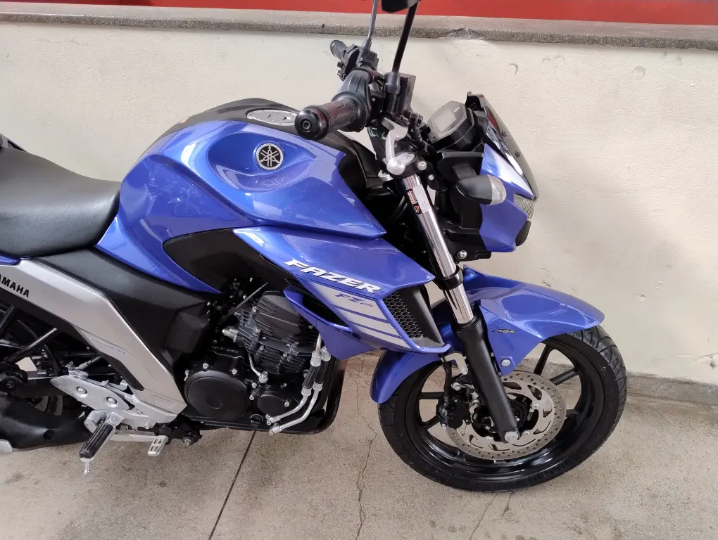 YAMAHA FZ 25 250 Fazer Flex - Foto
