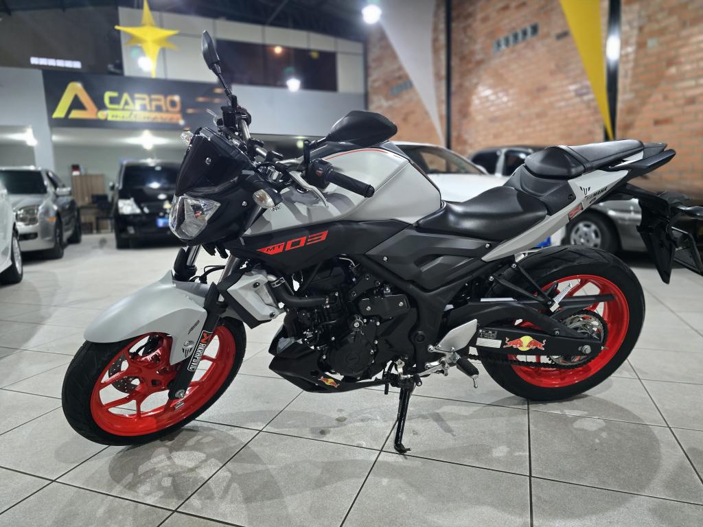 YAMAHA MT-03 300 - Foto