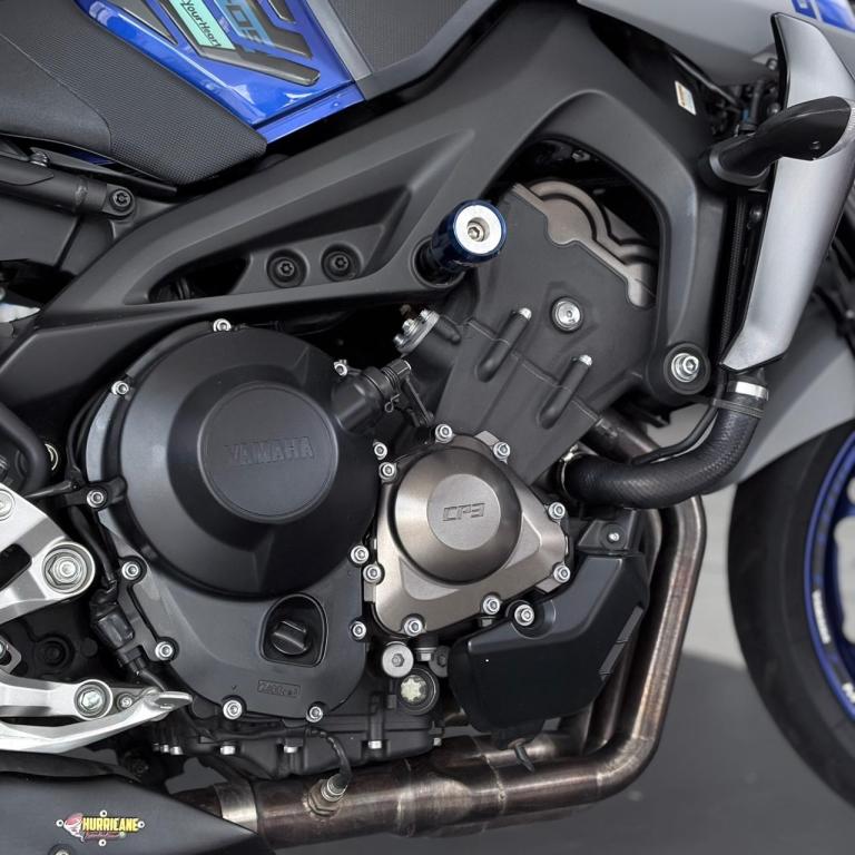 YAMAHA MT-09 850 - Foto
