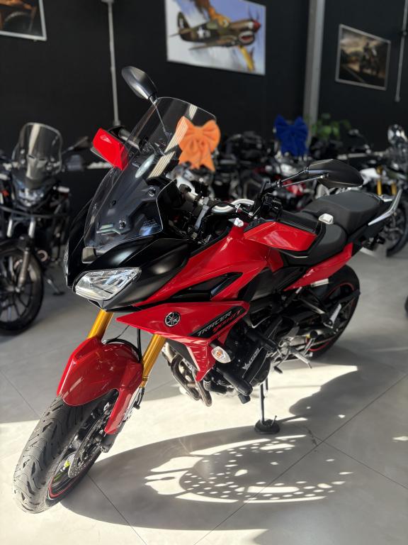 YAMAHA MT-09 Tracer GT 900 - Foto