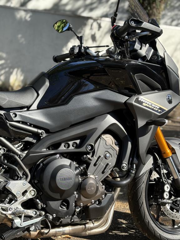 YAMAHA MT-09 Tracer GT 900 - Foto