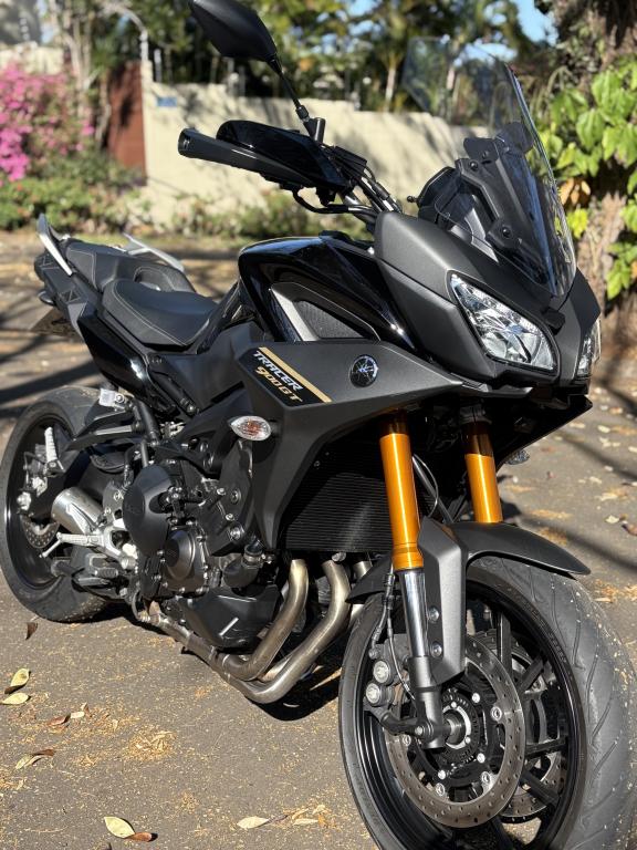 YAMAHA MT-09 Tracer GT 900 - Foto