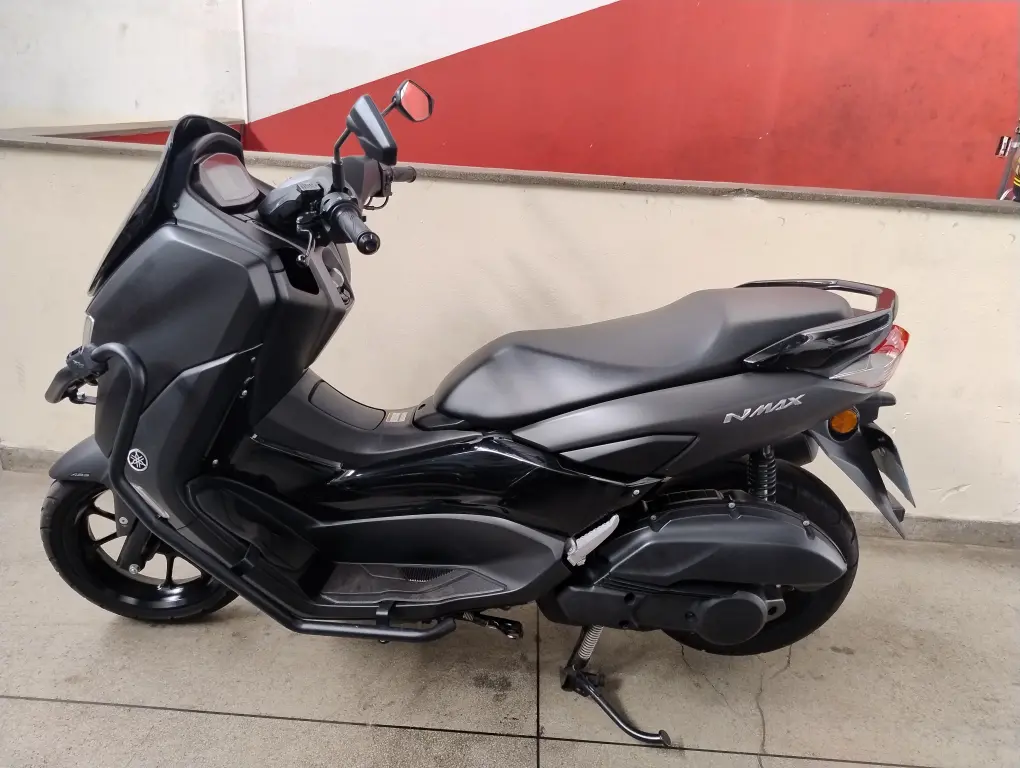 YAMAHA NMax 160 - Foto