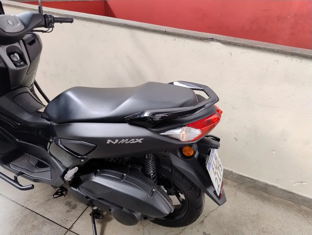 YAMAHA NMax 160 - Foto