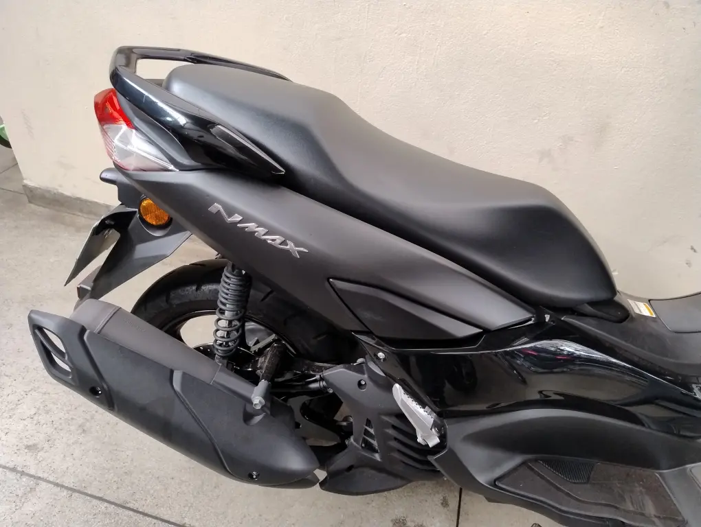 YAMAHA NMax 160 - Foto