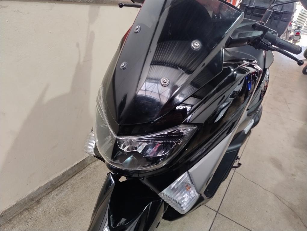 YAMAHA NMax 160 - Foto