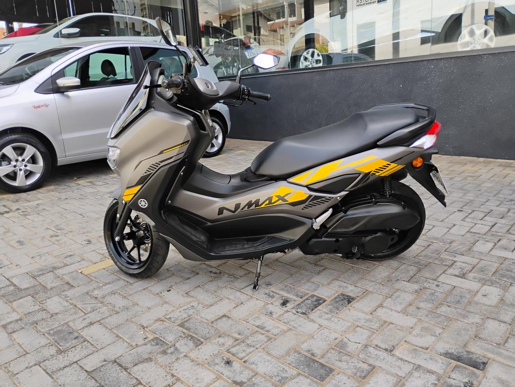 YAMAHA NMax 160 - Foto