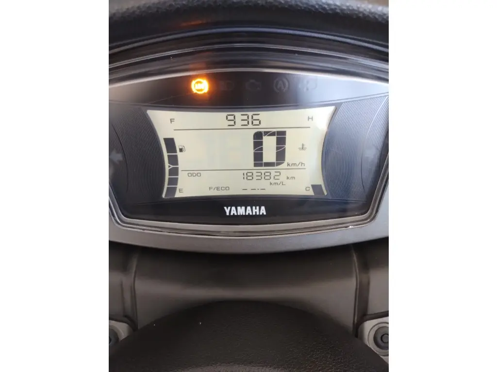 YAMAHA NMax 160 - Foto