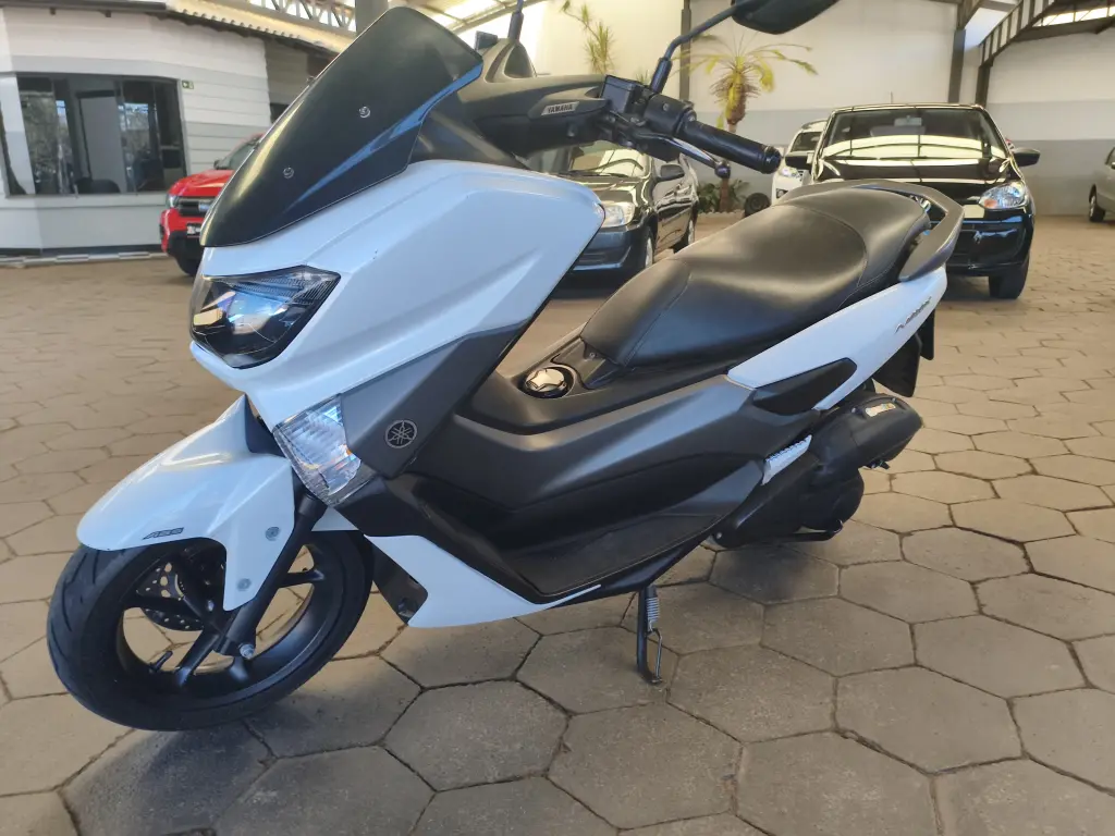 YAMAHA NMax 160 - Foto
