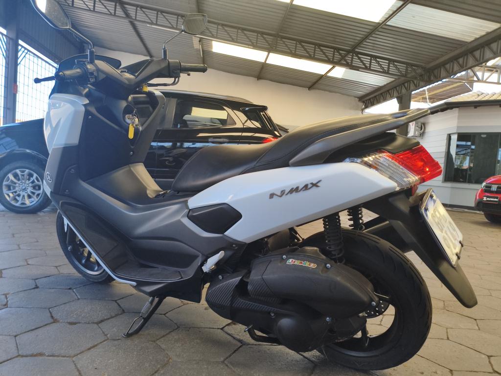 YAMAHA NMax 160 - Foto