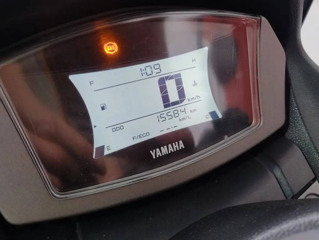 YAMAHA NMax 160 - Foto