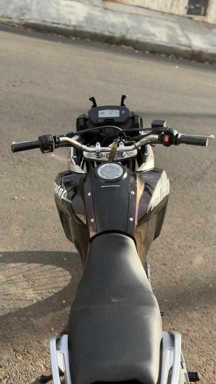 YAMAHA Teneré 250 - Foto