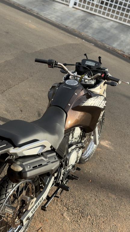 YAMAHA Teneré 250 - Foto