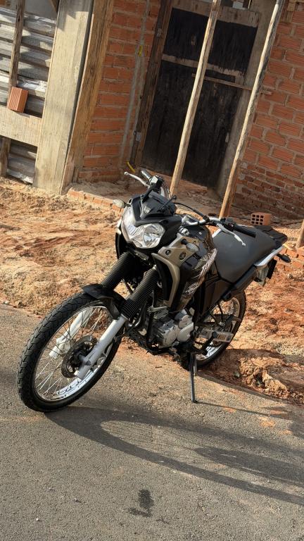 YAMAHA Teneré 250 - Foto