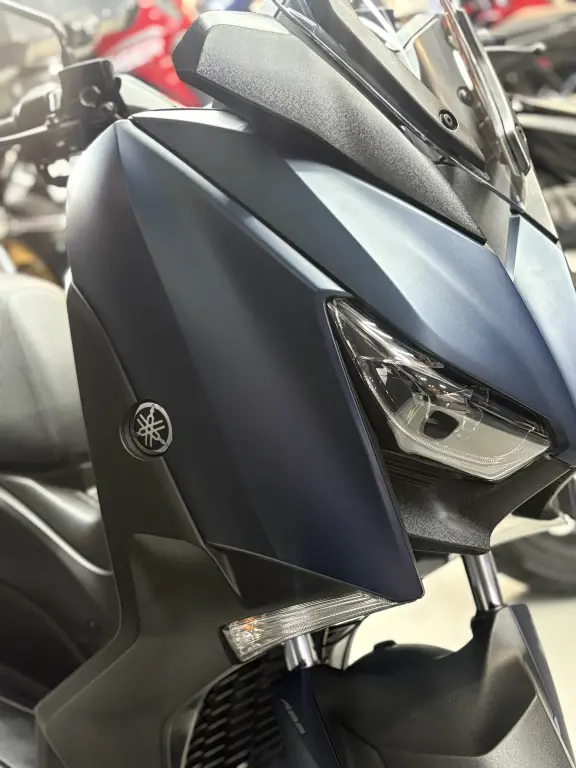 YAMAHA XMax 250 - Foto