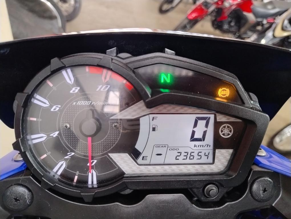YAMAHA XTZ 150 Crosser - Foto