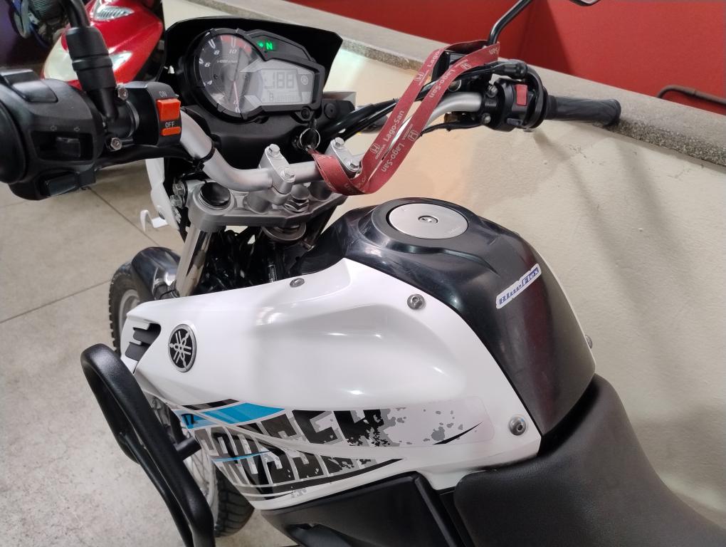 YAMAHA XTZ 150 Crosser - Foto