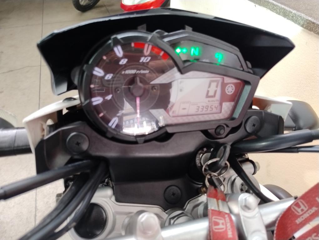 YAMAHA XTZ 150 Crosser - Foto