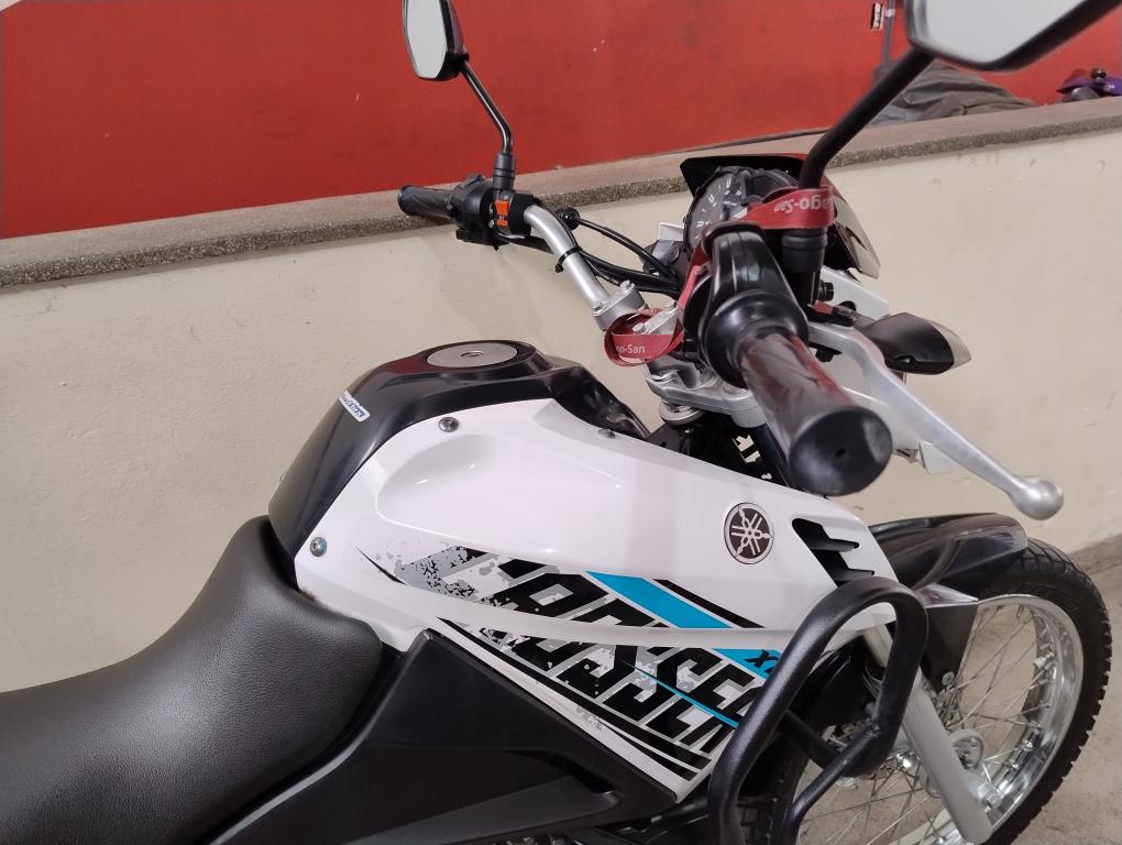 YAMAHA XTZ 150 Crosser - Foto