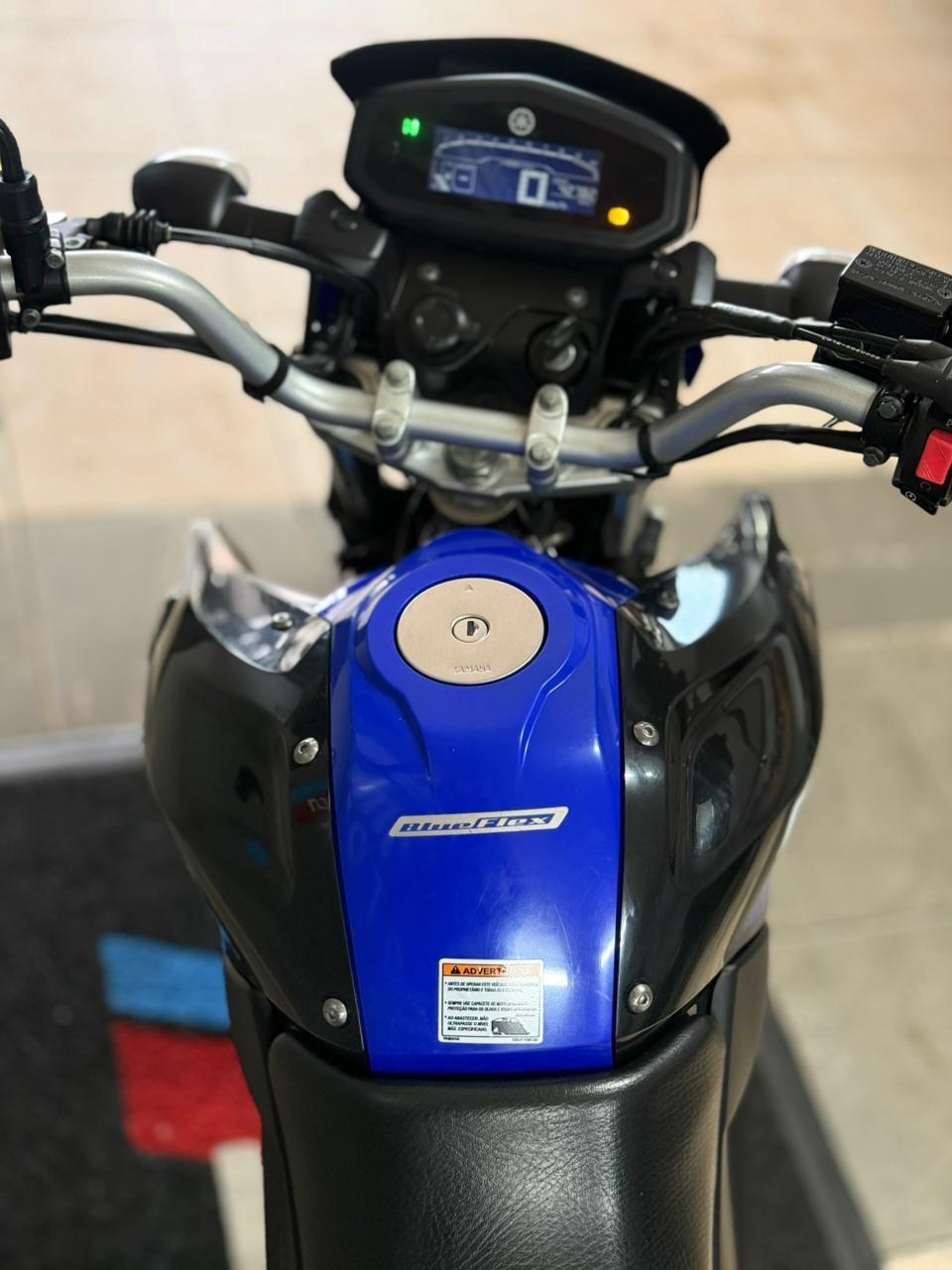 YAMAHA XTZ 150 Crosser - Foto