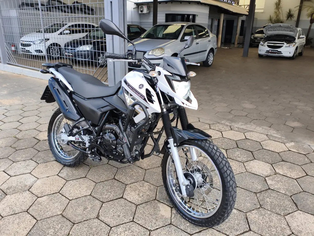 YAMAHA XTZ 150 Crosser - Foto