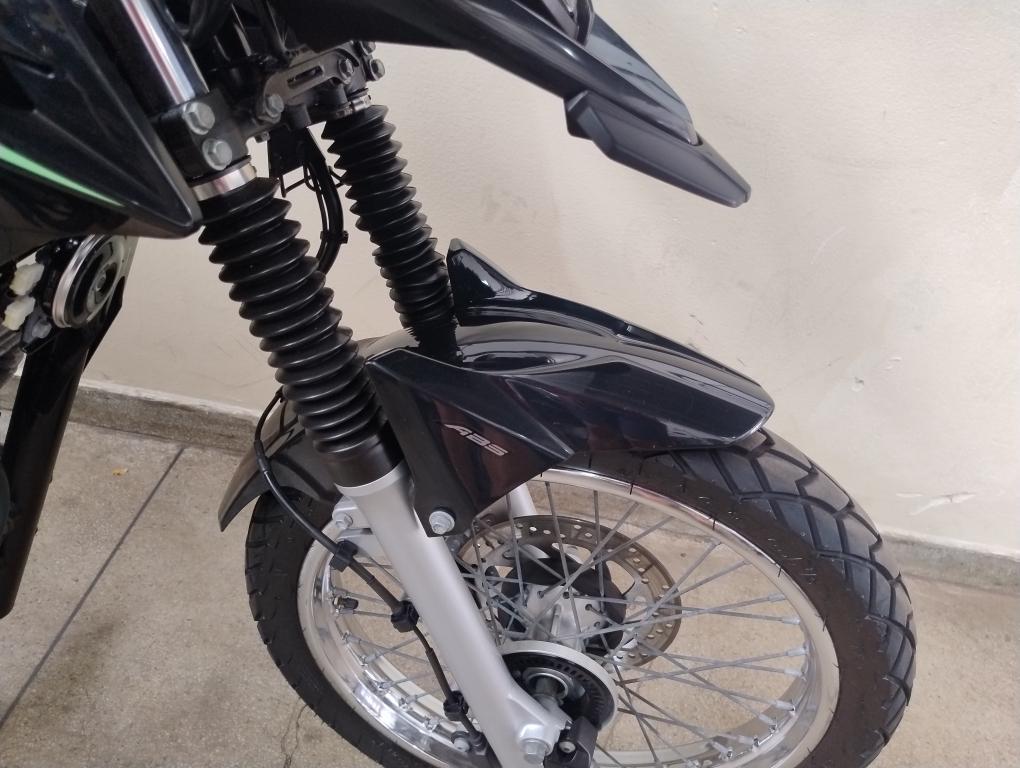 YAMAHA XTZ 150 Crosser - Foto