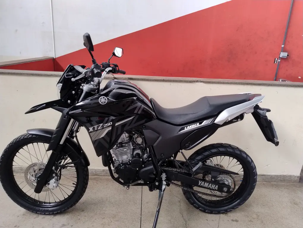 YAMAHA XTZ 250 - Foto
